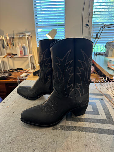 blackboots